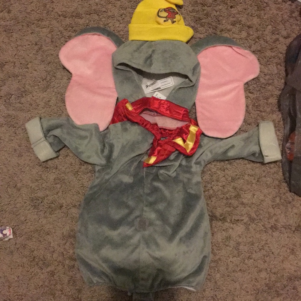 Dumbo Halloween costume